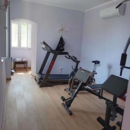 Le Rocce Wellness And Fitness, Only Adults 莱里奇